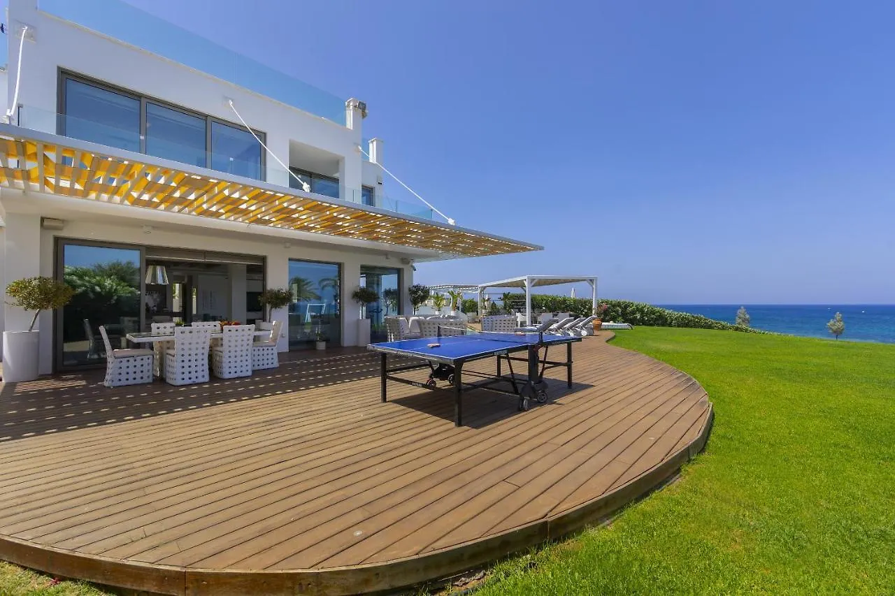 פרוטאראס Beachfront Dream Villa 0*,